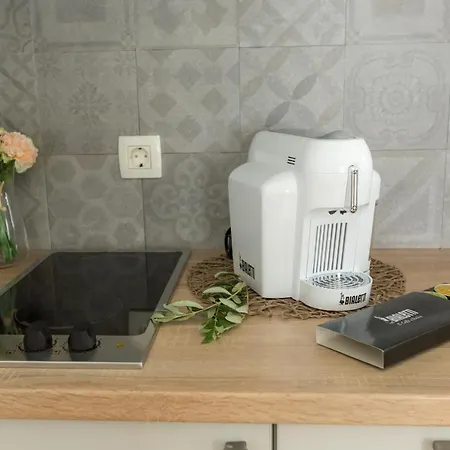 Sweet Apartment *